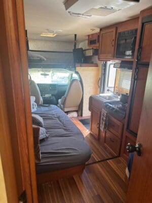 2013 Coachmen Freelander 23' Class C - Image 3