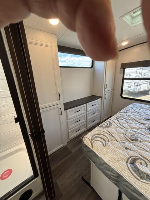 2023 Dutchman Atlas 29' Trailer - Image 11
