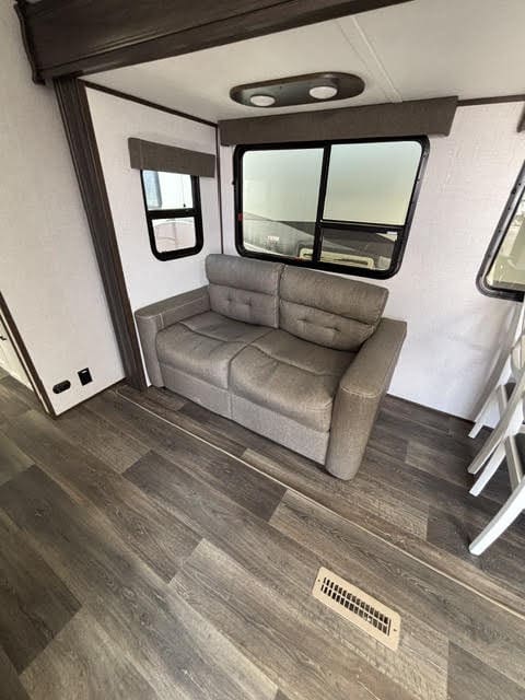 2023 Dutchman Atlas 29' Trailer - Image 27