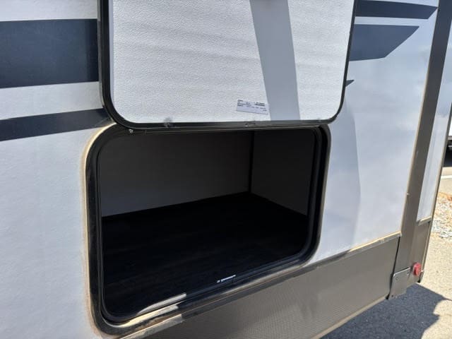 2023 Dutchman Atlas 29' Trailer - Image 29