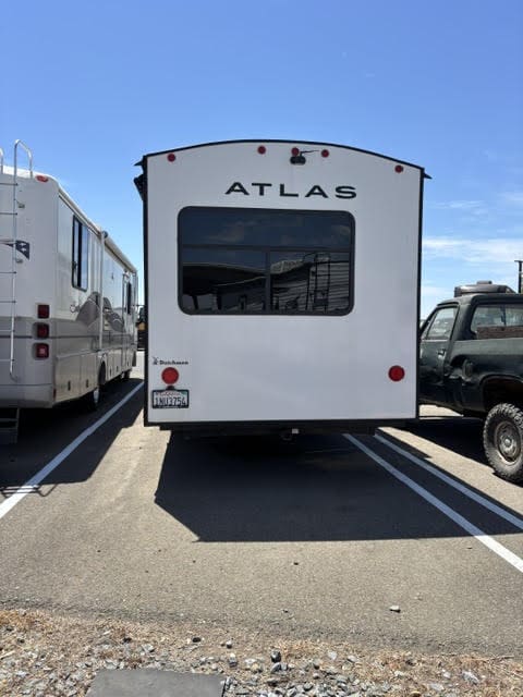 2023 Dutchman Atlas 29' Trailer - Image 6