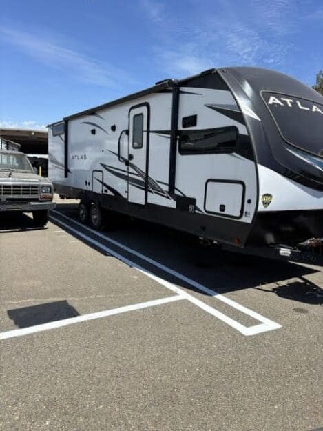 2023 Dutchman Atlas 29' Trailer